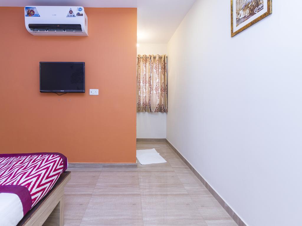 Oyo 2183 Hotel Fortune City Kammasandra Kültér fotó