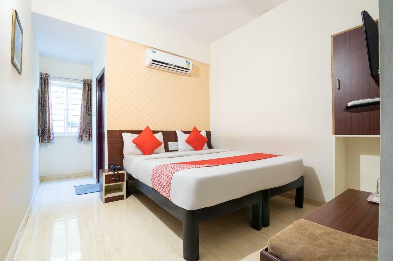 Oyo 2183 Hotel Fortune City Kammasandra Kültér fotó